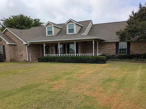 626 E Eubank Street, Mabank, TX 75147