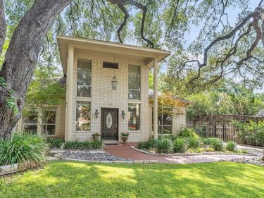6904 Allen Place Drive, Fort Worth, TX 76116