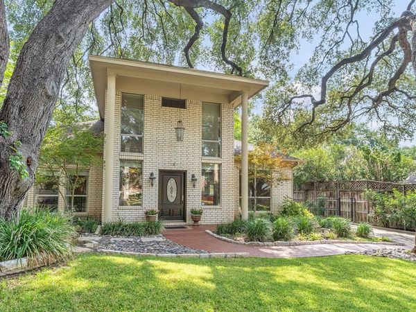6904 Allen Place Drive, Fort Worth, TX 76116