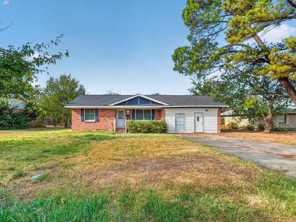 821 Circle Drive , Terrell, TX 75160