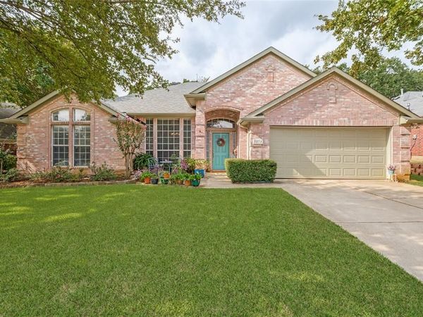 1374 Forest Creek Drive, Lewisville, TX 75067