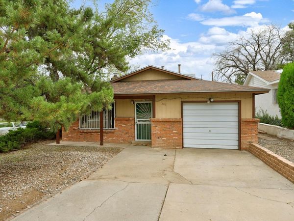 300 Aliso Drive SE, Albuquerque, NM 87108