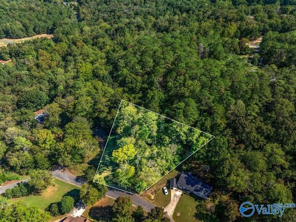 6423 Dogwood Lane, Fort Payne, AL 35967