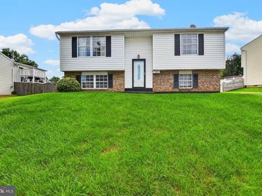 110 N GARFIELD ROAD, STERLING, VA 20164