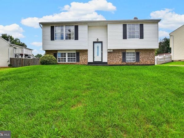 110 N GARFIELD ROAD, STERLING, VA 20164