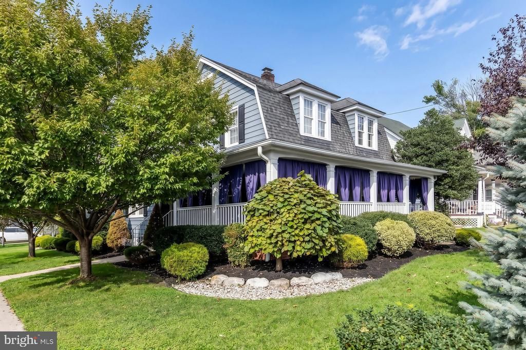 160 W Holly Avenue, Pitman, NJ 08071 Main Photo