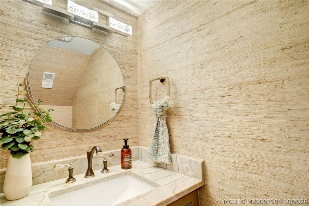 5600 NE Gulfstream Way, Stuart, FL 34996 Photo