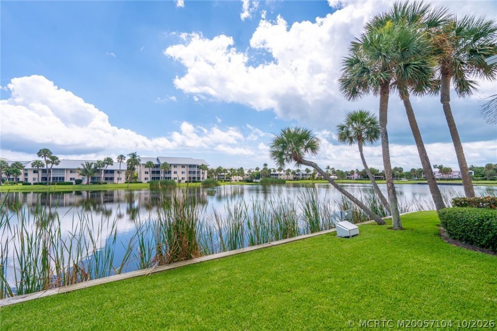 5600 NE Gulfstream Way, Stuart, FL 34996 Photo