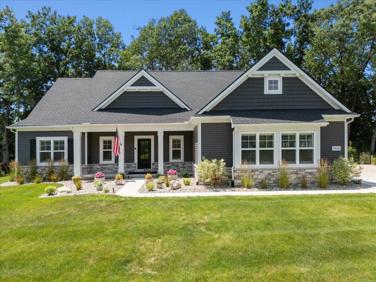 9598 Chalfonte Drive, Brighton, MI 48116 Main Photo