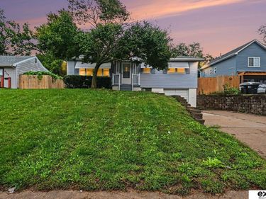 4113 N 66 Street, Omaha, NE 68104