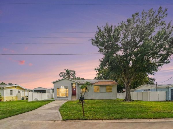 520 FAIRHOPE DRIVE , APOLLO BEACH, FL 33572