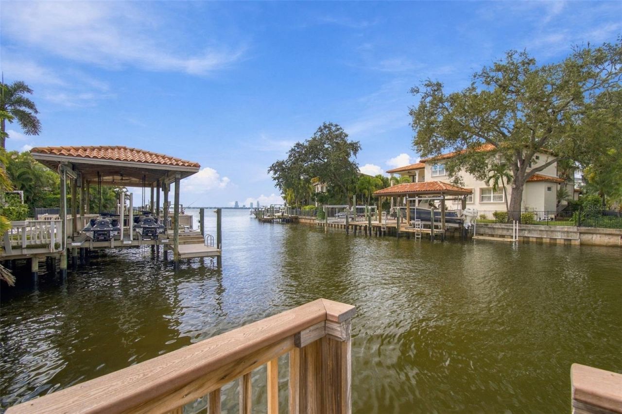 58 Martinique Avenue, Unit 1/2, Tampa, FL 33606 Photo