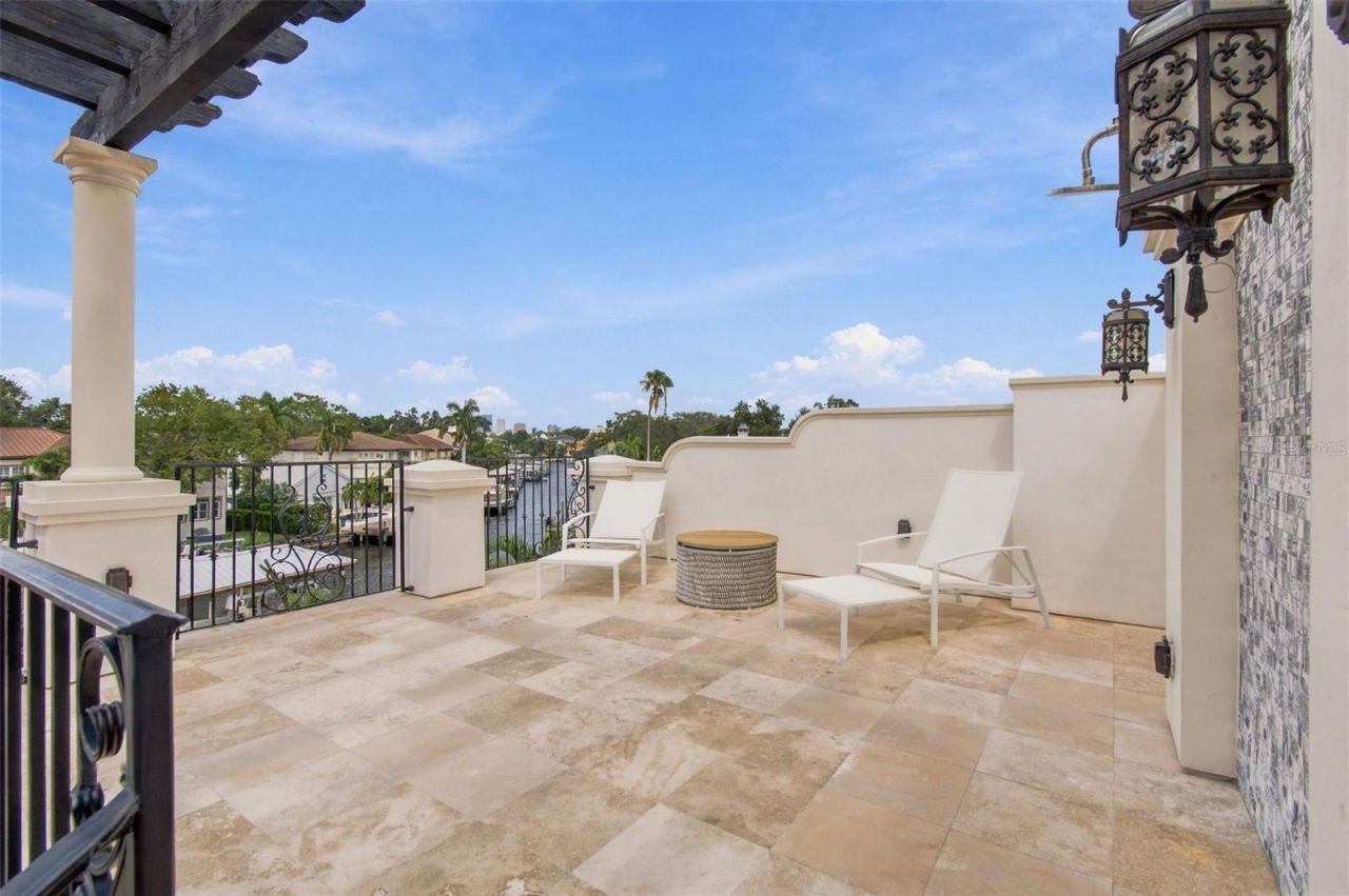 58 Martinique Avenue, Unit 1/2, Tampa, FL 33606 Photo
