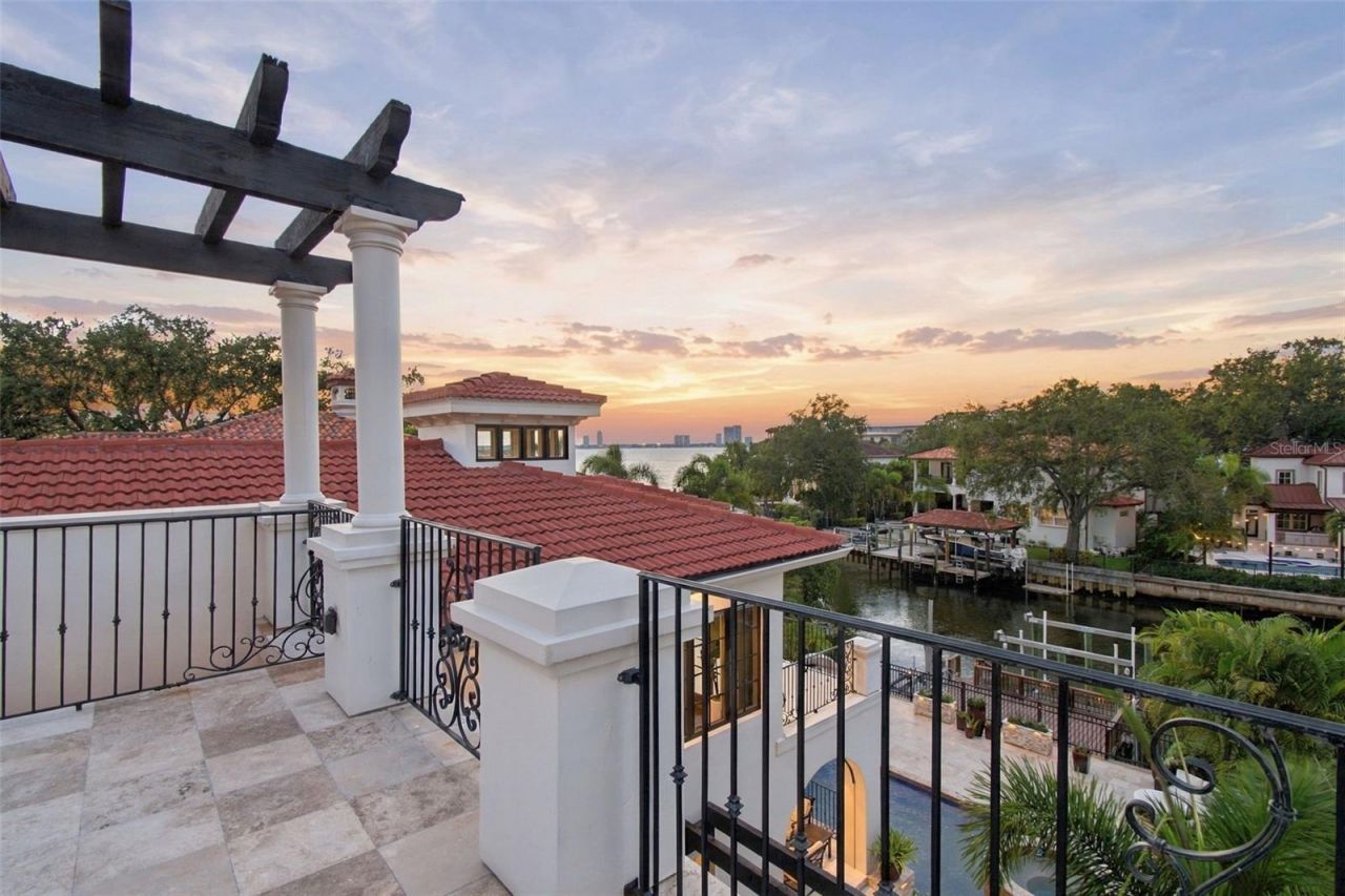 58 Martinique Avenue, Unit 1/2, Tampa, FL 33606 Photo