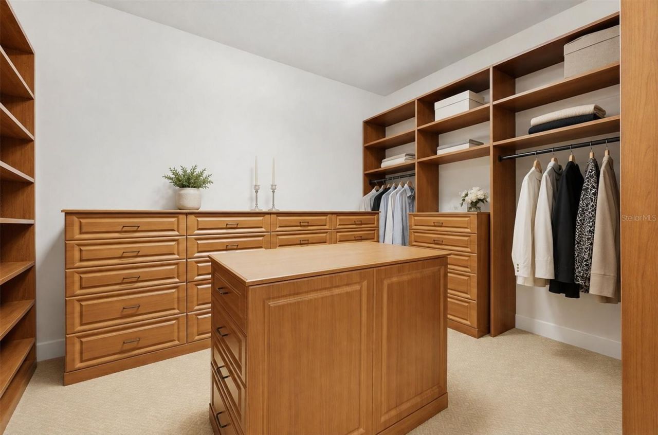 3737 Founders Club Drive, Sarasota, FL 34240 Photo
