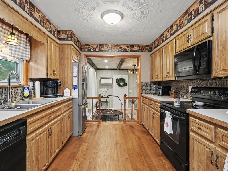 1812 Base Line Road W, Plymouth, OH 44865 Photo 9