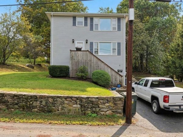 4 Third Avenue, Dudley, MA 01571