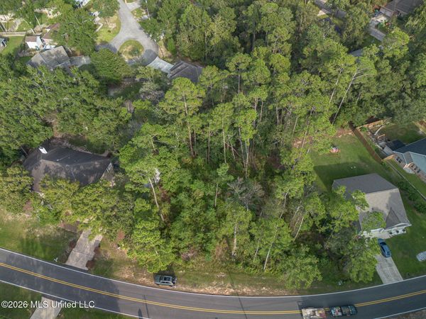 84128 Bayou Drive, Diamondhead, MS 39525