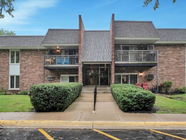3915 Saratoga Avenue, Unit H117, Downers Grove, IL 60515