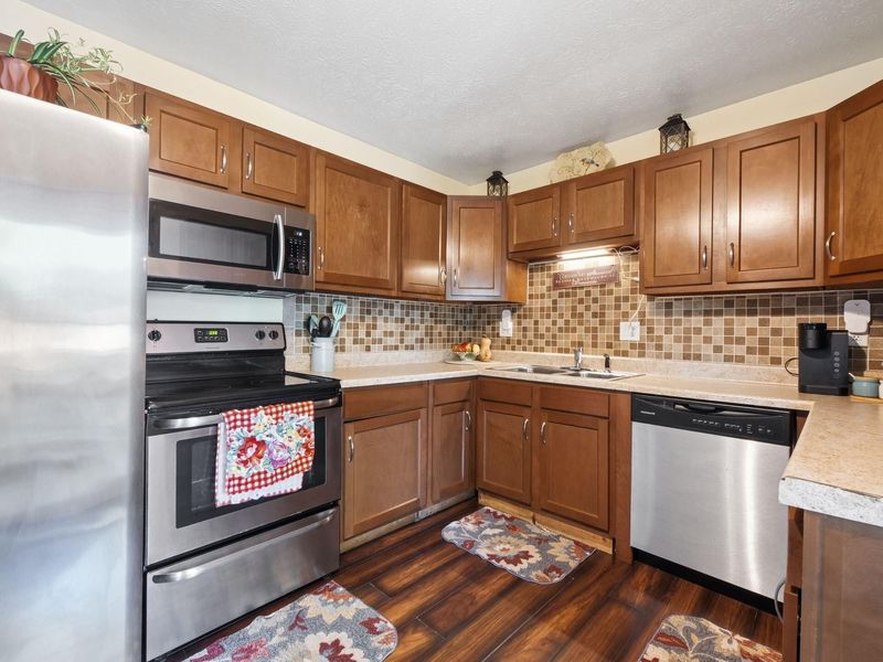 5142 Rutledge Drive S, Columbus, OH 43232 Photo 12