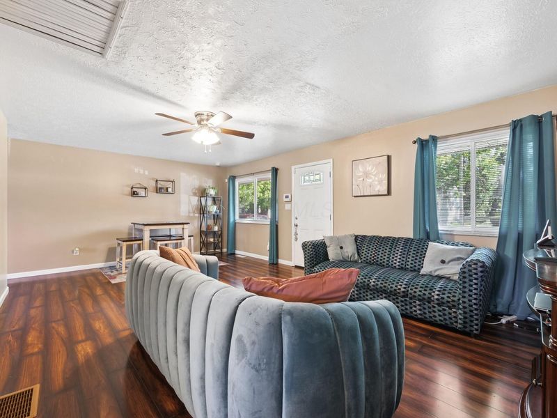 5142 Rutledge Drive S, Columbus, OH 43232 Photo 6