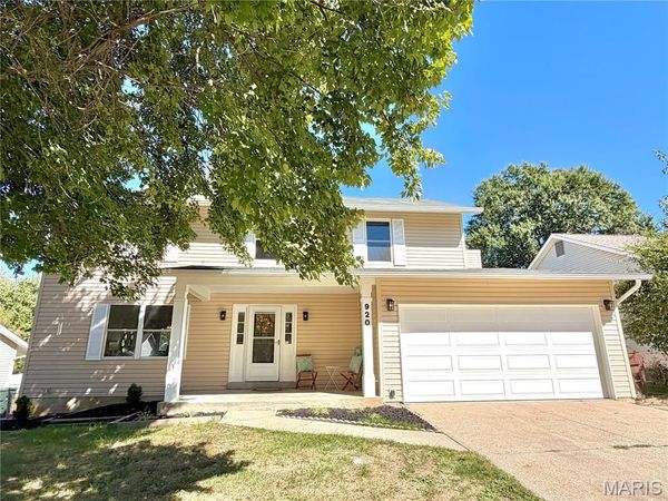 920 Blake Court , St Peters, MO 63376