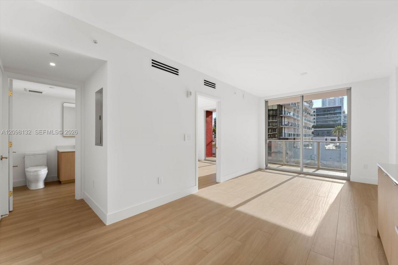 90 NE 32nd St , Unit 703, Miami, FL 33137 Photo