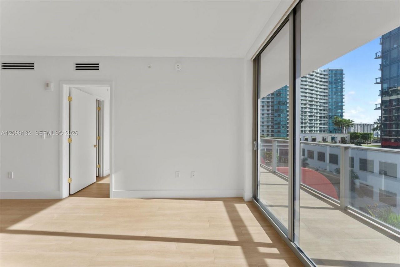 90 NE 32nd St , Unit 703, Miami, FL 33137 Photo