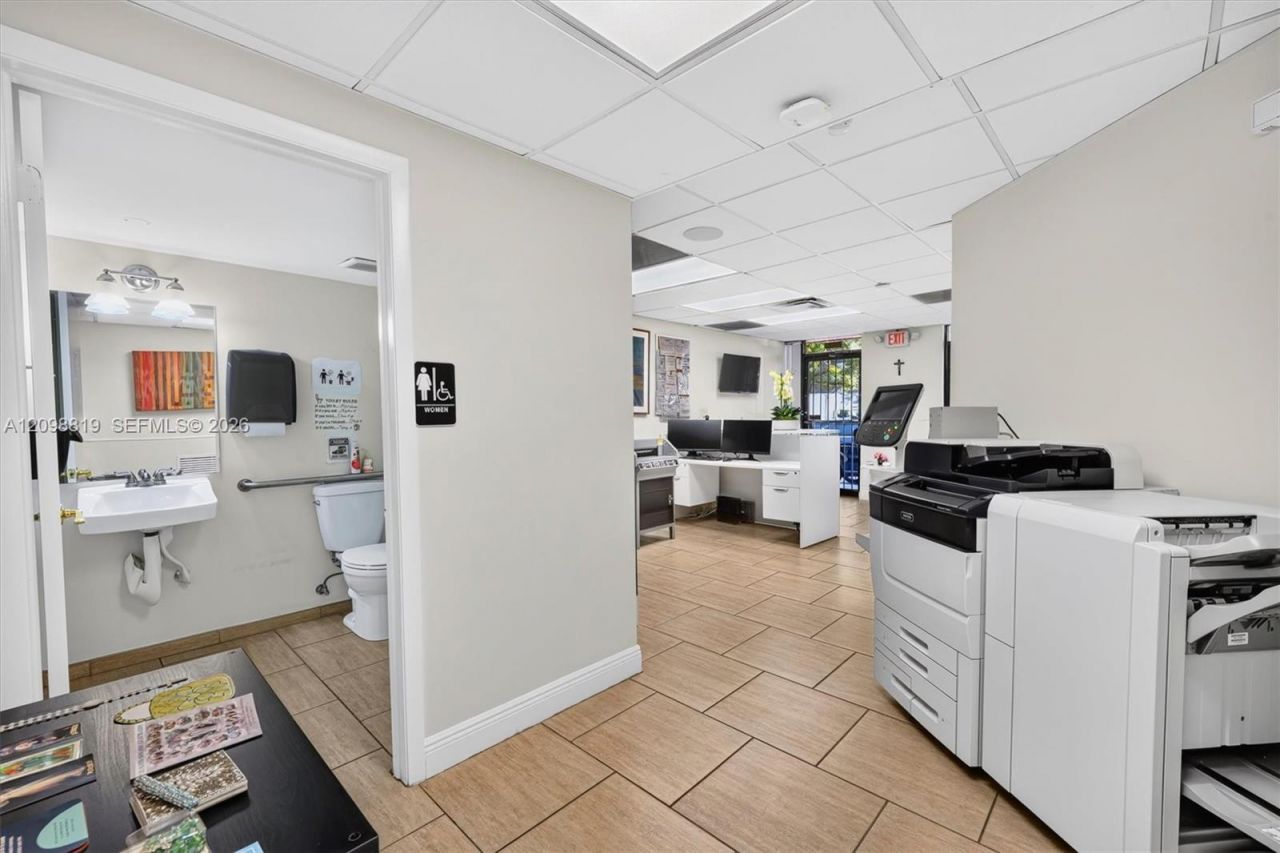 1780 NW 93rd Ave, Doral, FL 33172 Photo
