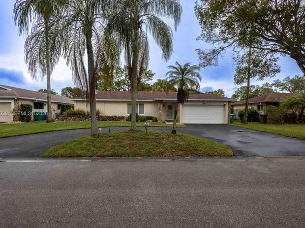 11045 NW 21st St , Coral Springs, FL 33071