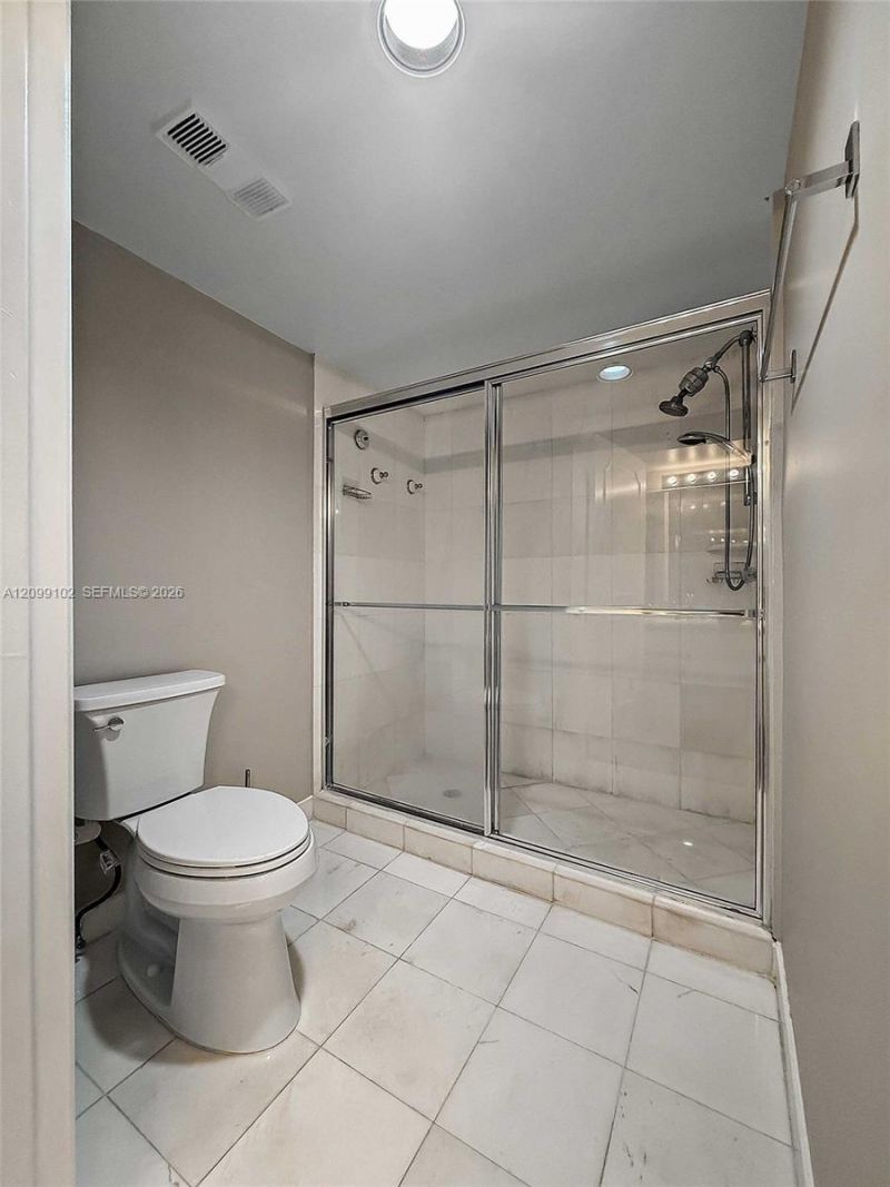 3400 NE 192nd St , Unit 1707, Aventura, FL 33180 Photo