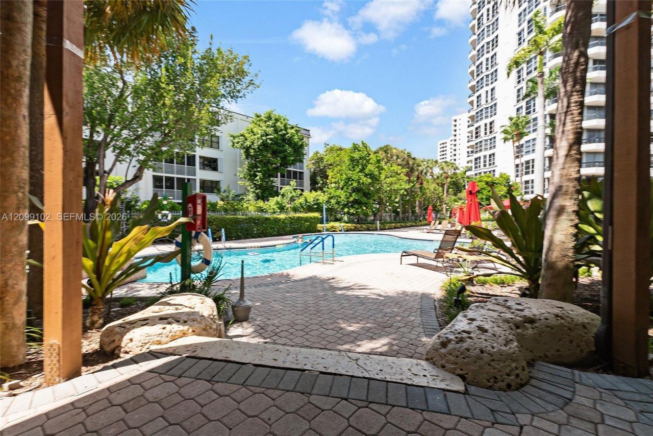 3400 NE 192nd St , Unit 1707, Aventura, FL 33180 Photo