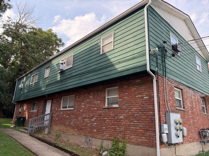 3553 Wilson Avenue, Cincinnati, OH 45229 Photo 2