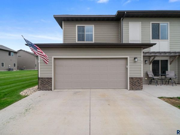 7705 S Townsley Ave, Unit 11, Sioux Falls, SD 57108