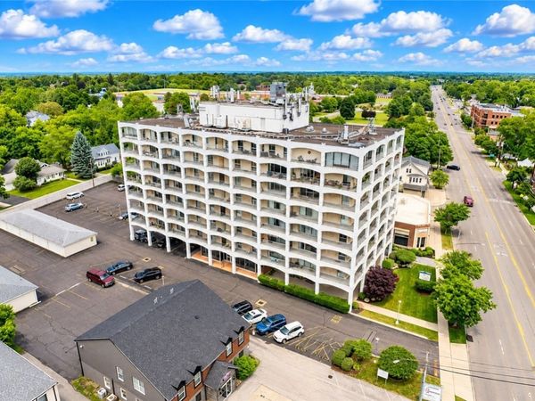 5854 Main Street, Unit 501, Williamsville, NY 14221