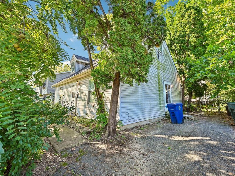 801 Upwoods Drive, Columbus, OH 43228 Photo 3