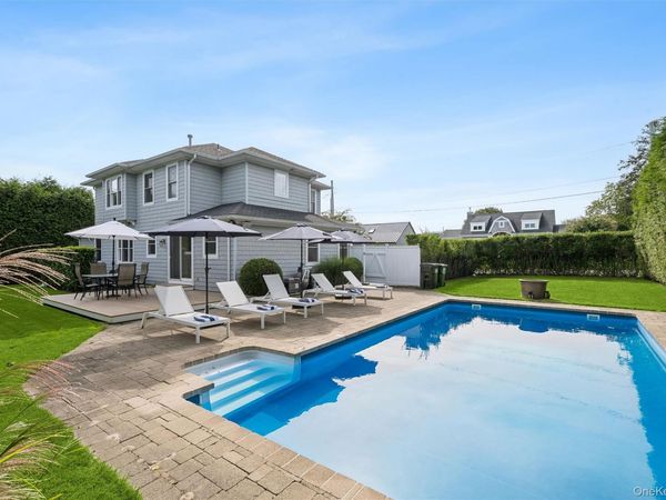 8 Powers Drive , Southampton, NY 11968