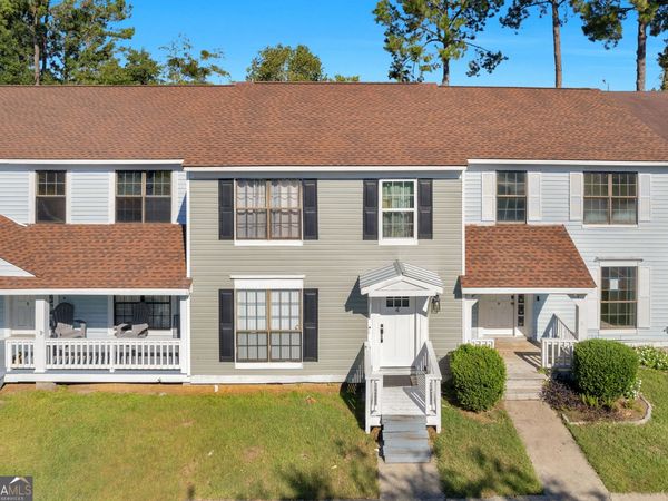 912 Pineland Avenue, Unit APT 4, Hinesville, GA 31313