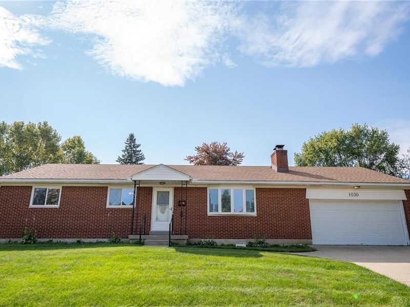 1030 Wenbrook Drive, Kettering, OH 45429 Photo 3