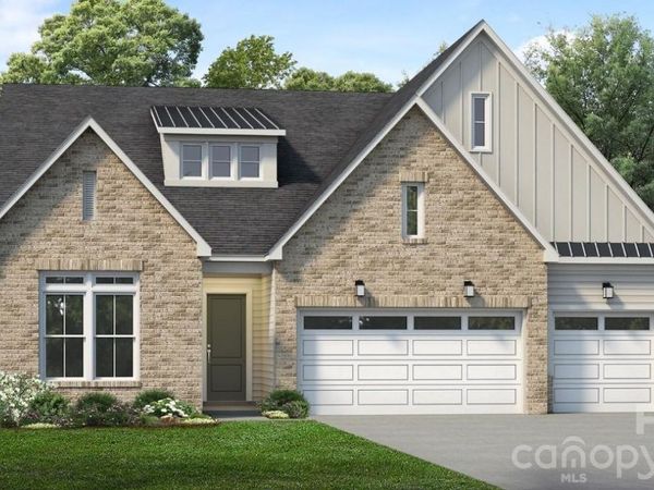 4111 Pinekirk Road , Charlotte, NC 28269