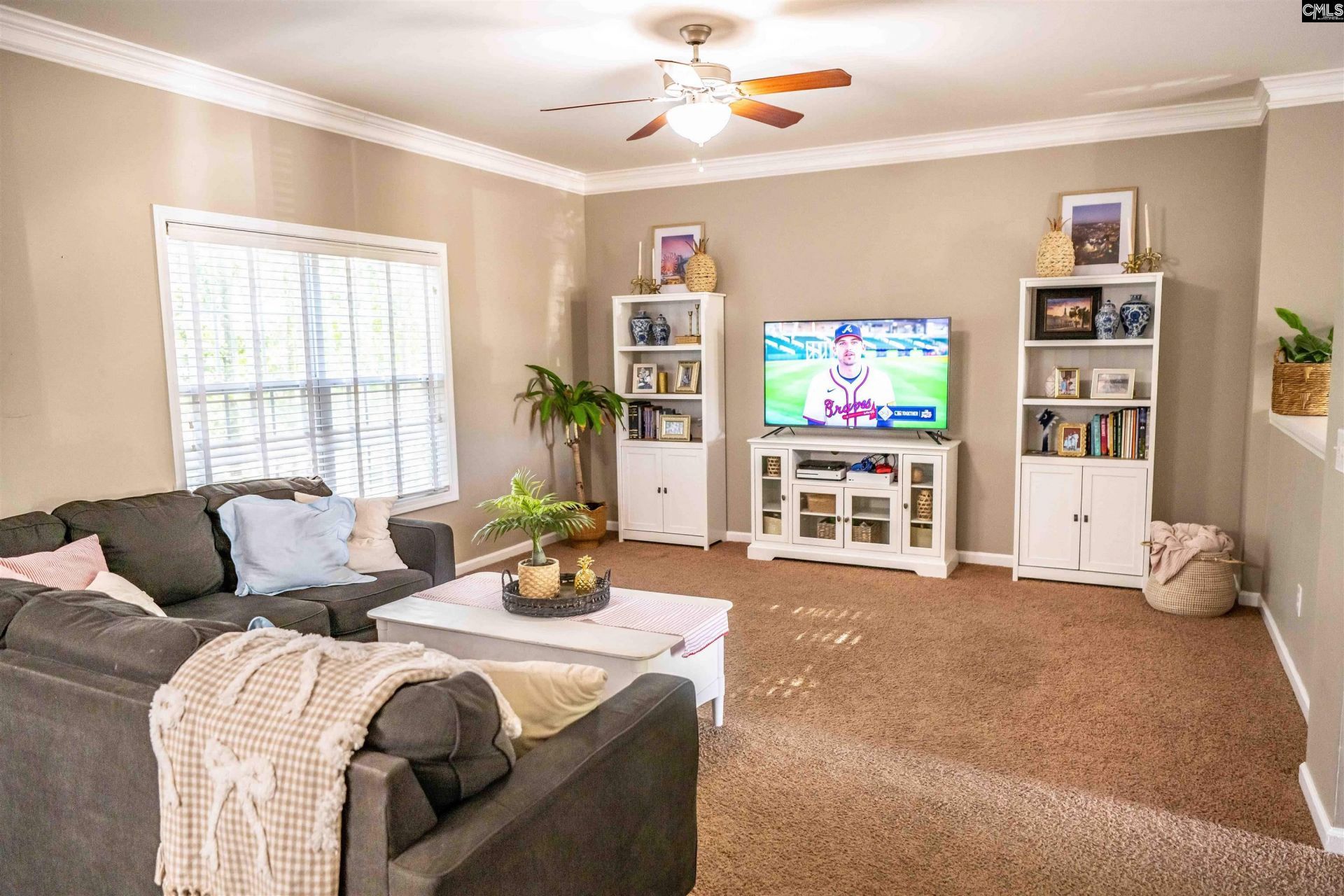 301 Chamfort Drive  Photo 7
