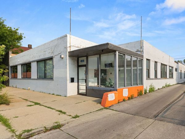 4616 W Fullerton Avenue , Chicago, IL 60639