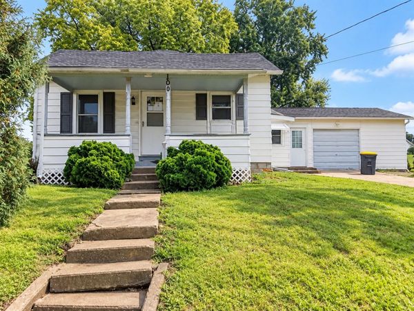 104 N Arthur Street , Hanover, IL 61041