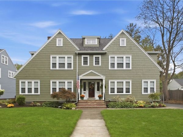 221 Brattle Road, Syracuse, NY 13203