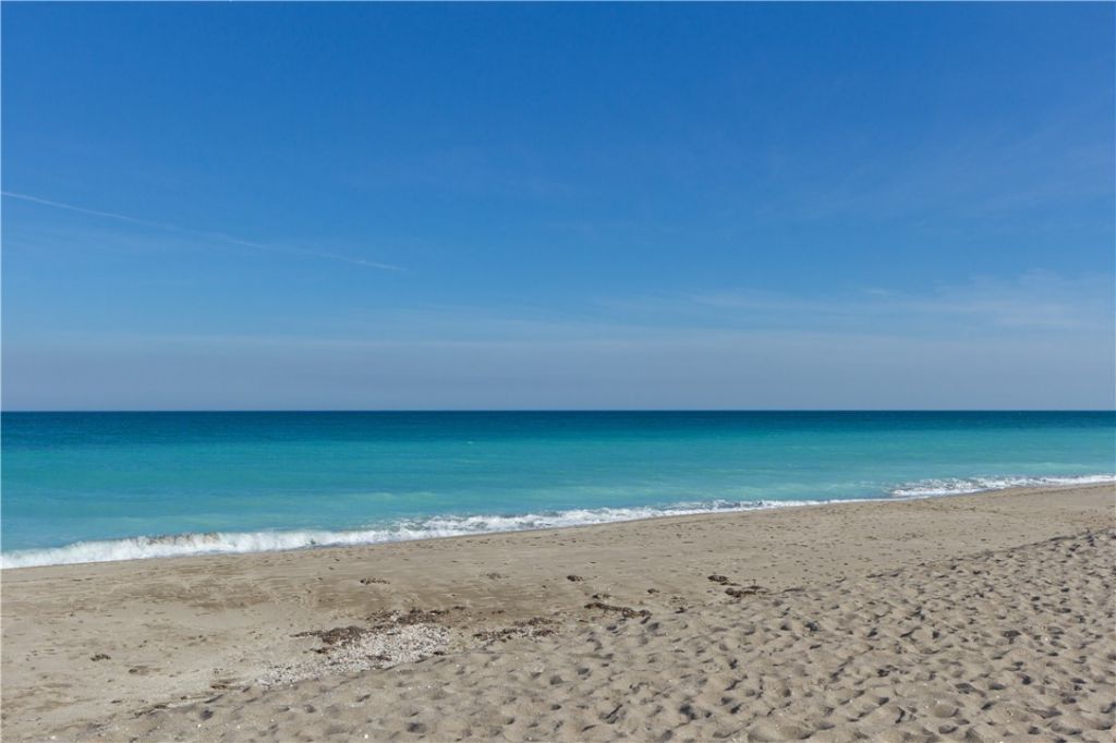 901 S Ocean Drive , Hutchinson Island, FL 34949 Photo