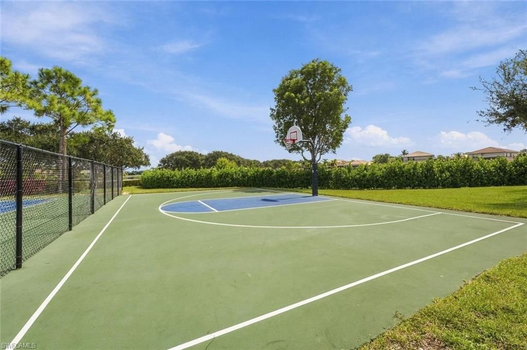 6550 Marbella Dr, Naples, FL 34105 Photo