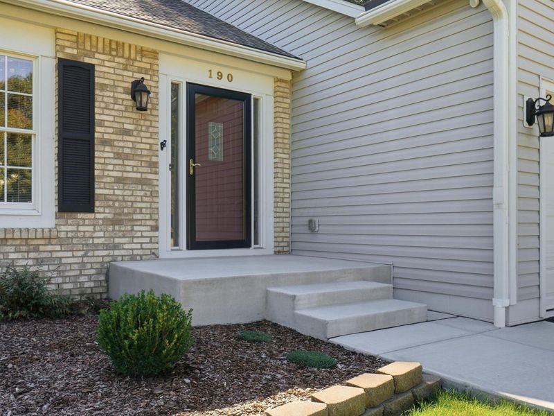 190 Beech Drive , Delaware, OH 43015 Photo 2