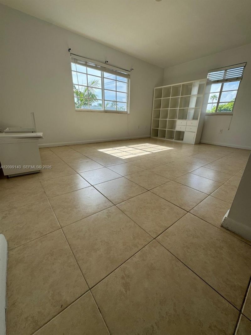 7130 Rue Versailles , Unit 11, Miami Beach, FL 33141 Photo