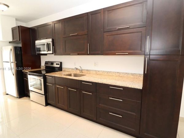 540 74th St , Unit 14, Miami Beach, FL 33141