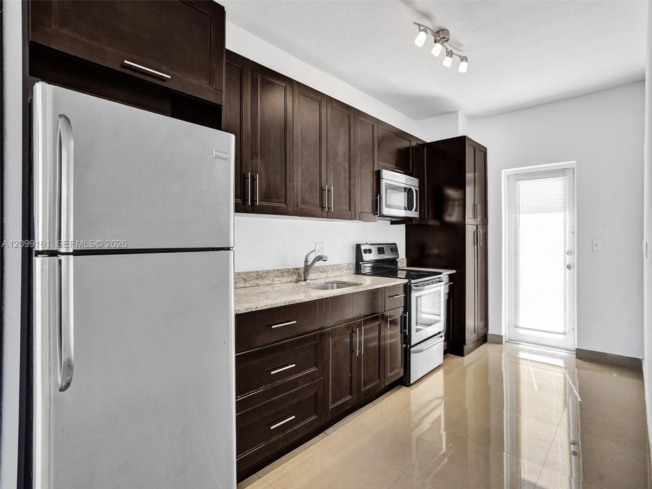 540 74th St , Unit 14, Miami Beach, FL 33141 Photo